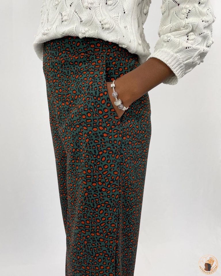 Pantalon NOSTALVITA, vue de profil