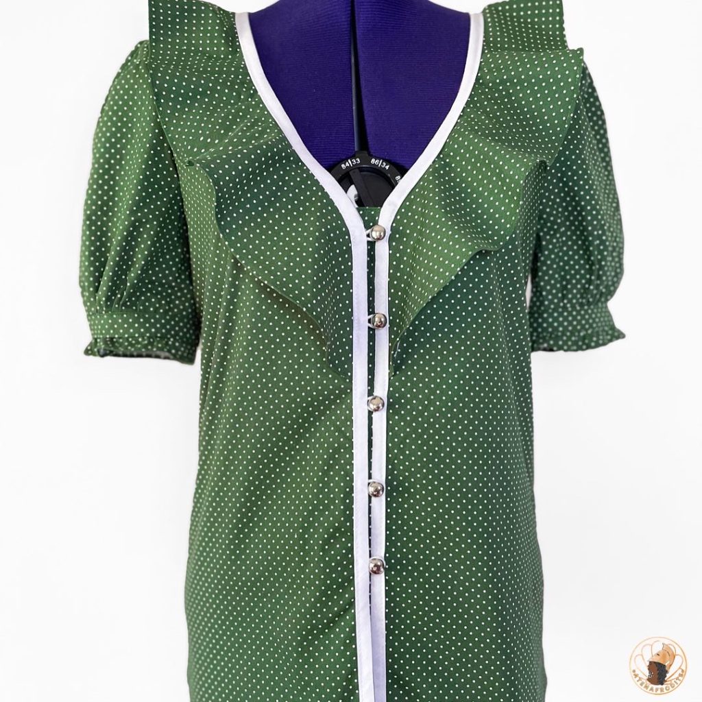 Blouse Anastasia La Pie Verte sur mannequin